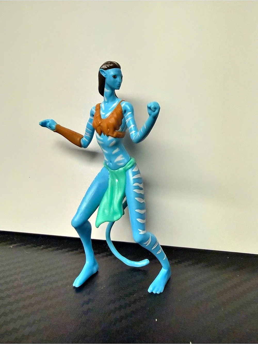 Avatar Neytiri Maxi Kinder Surprise Figure 2022 VUB18